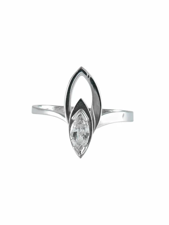 WHITE GOLD DIAMOND RING