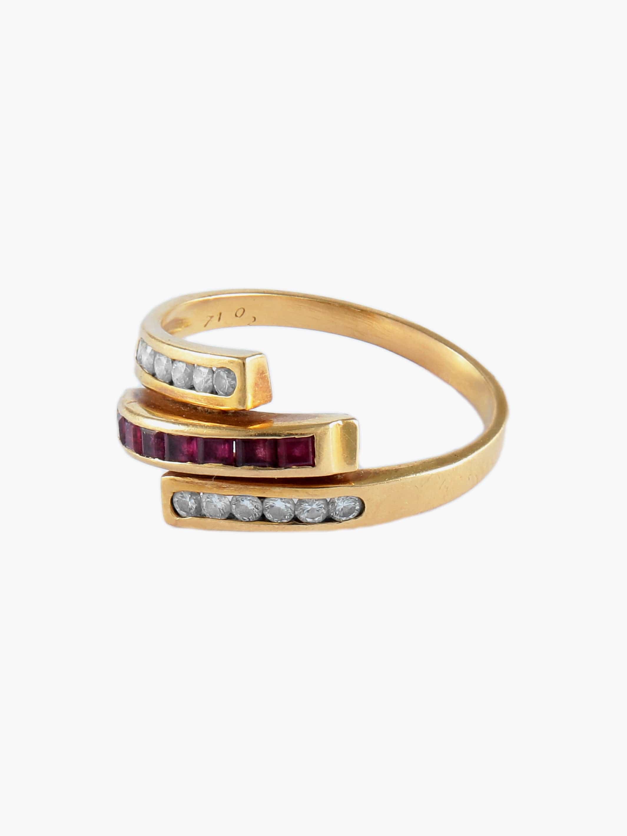 Yellow Gold Diamonds Ruby Ring - Image 3