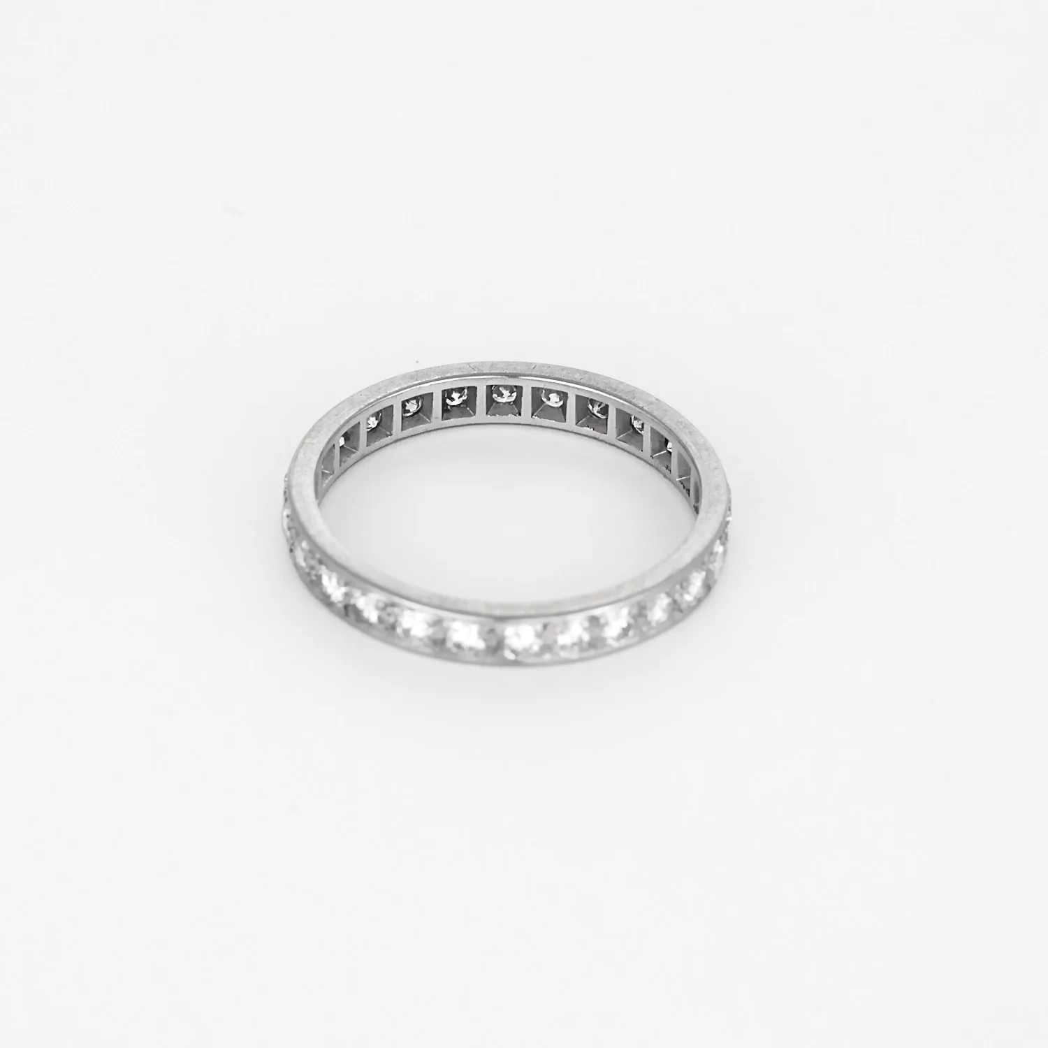 Wedding band American in gray gold and diamonds - Image 6