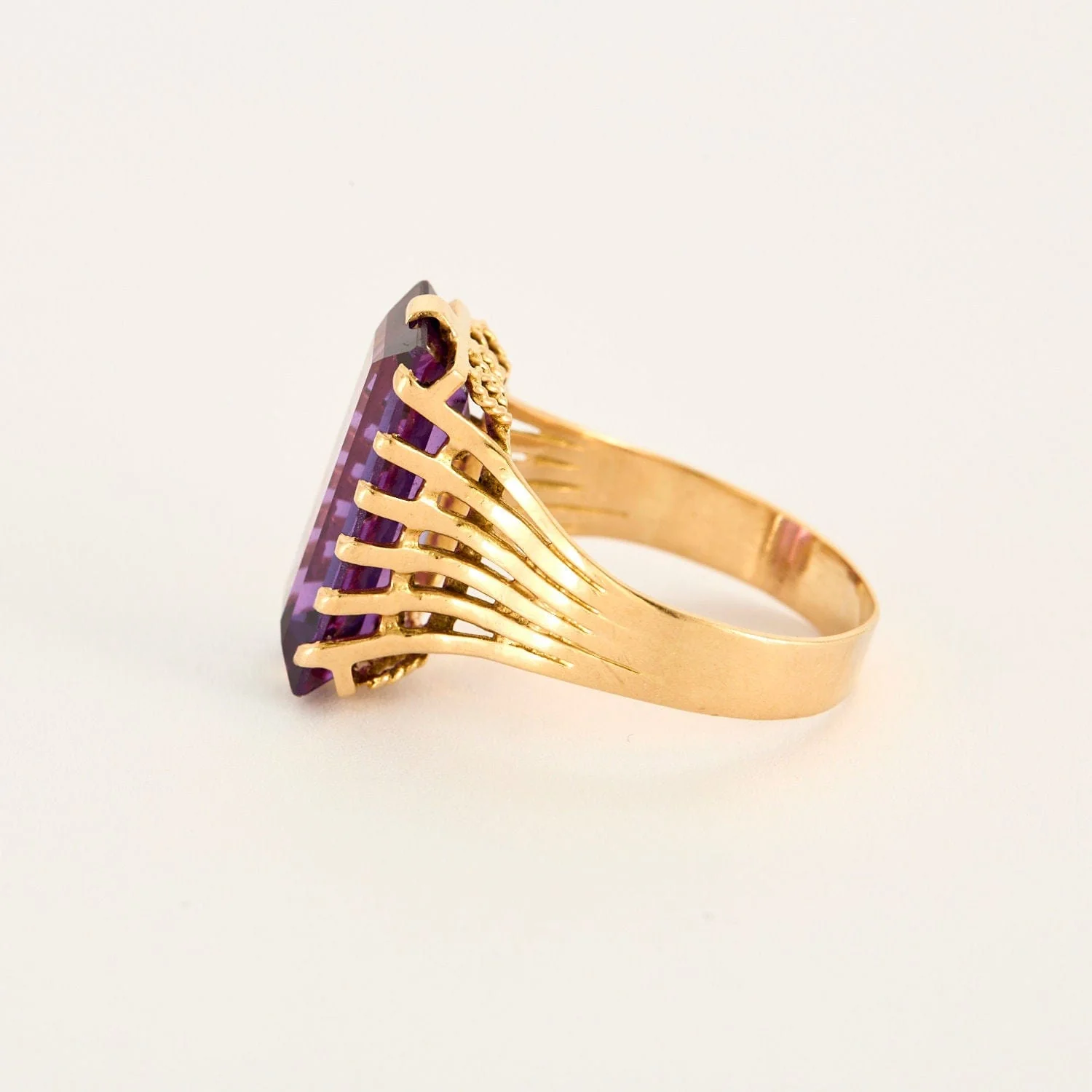Teal sapphire yellow gold ring - Image 5