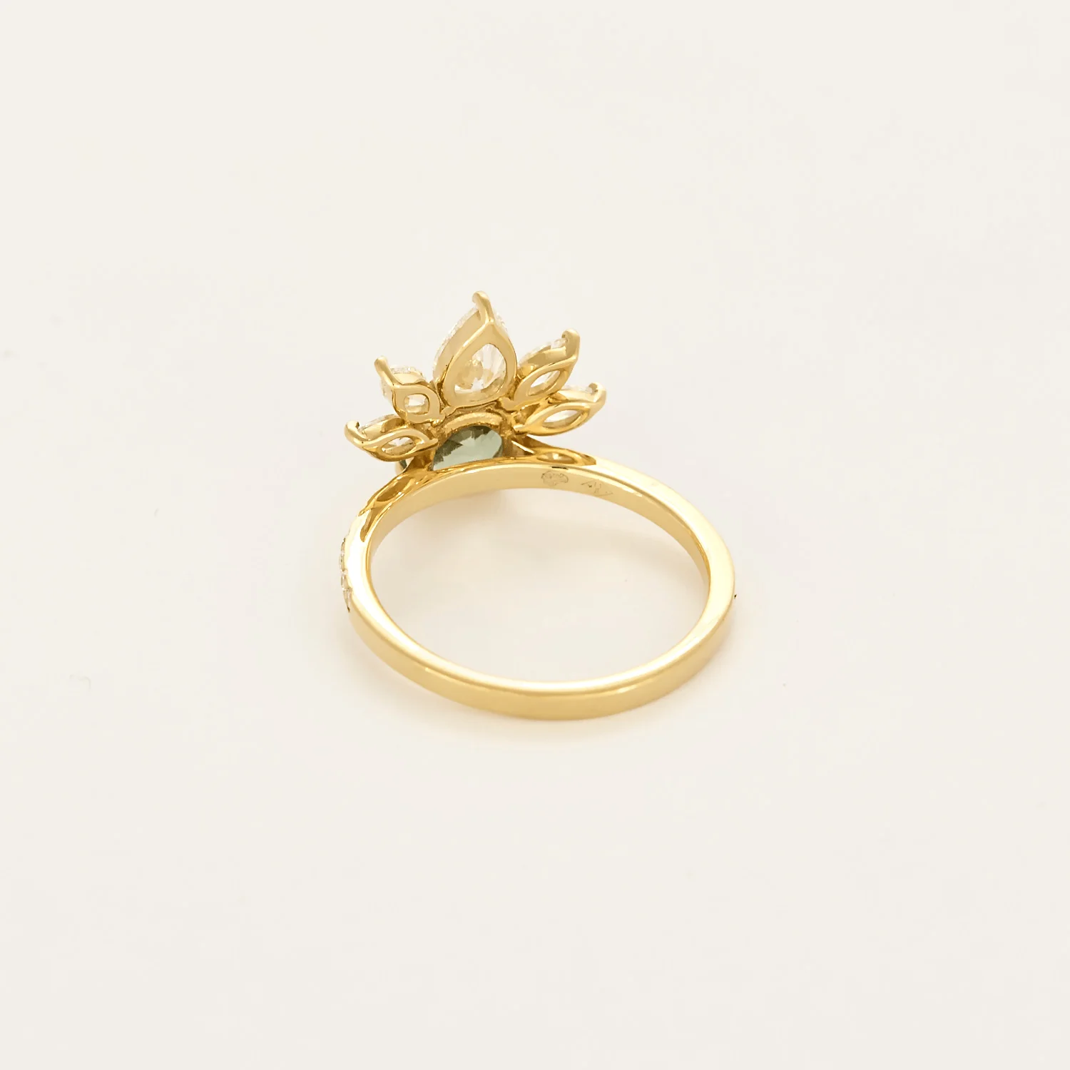 Gemmyo - EverBloom Pavé - Diamond and green sapphire gold ring. - Image 6