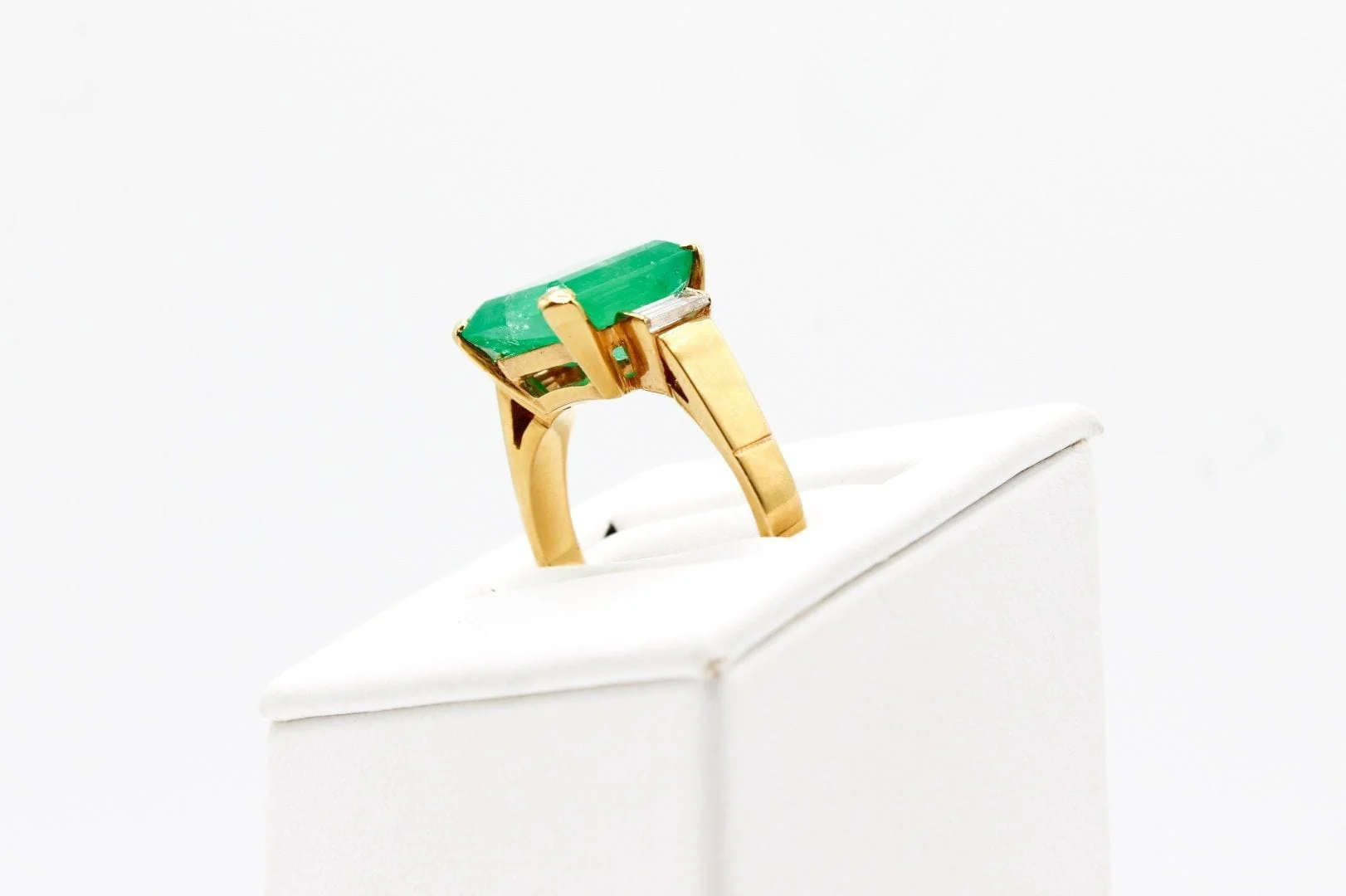 Yellow gold emerald ring - Image 5