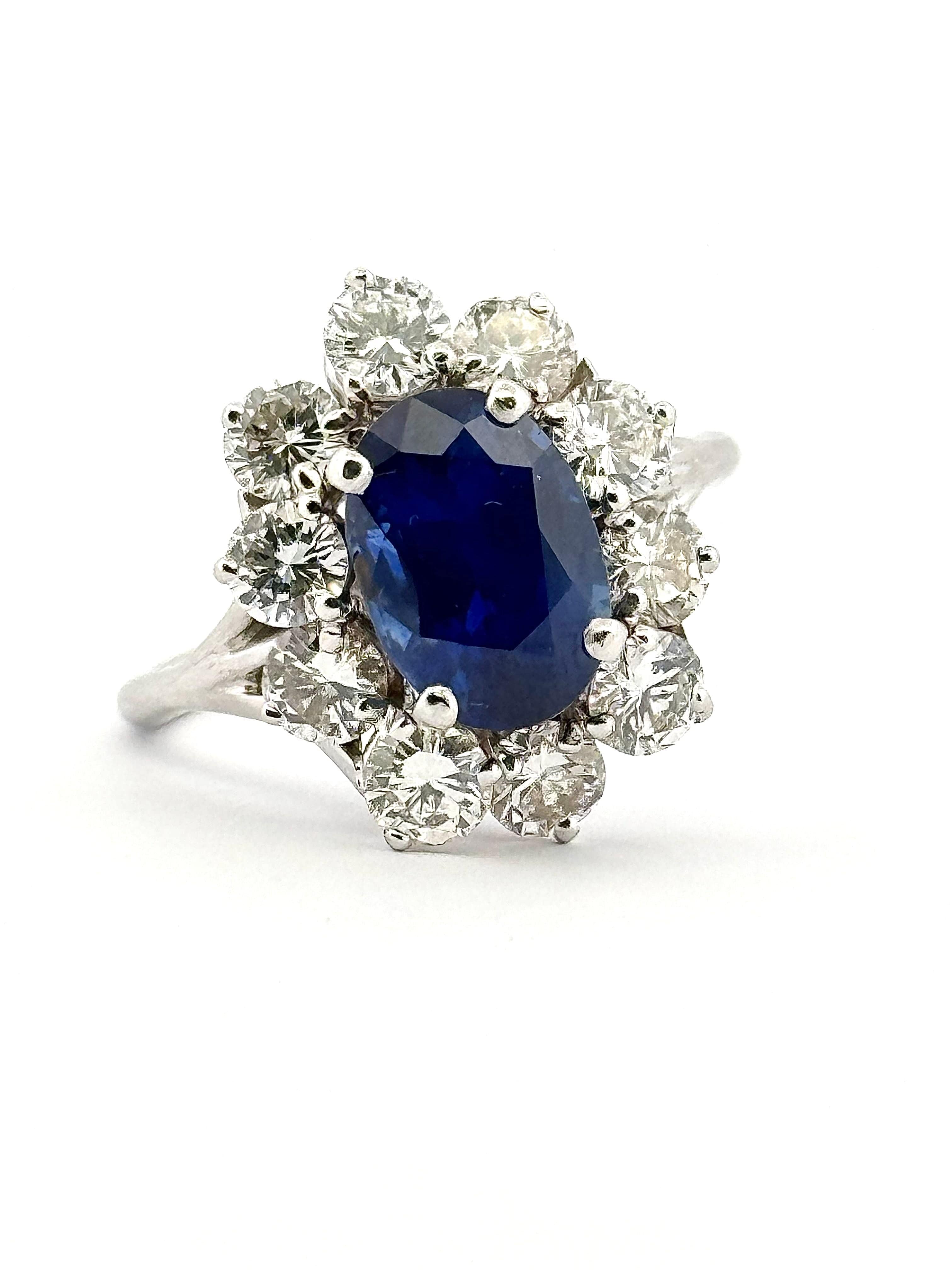 White gold unheated Ceylon sapphire and diamond flower ring - Image 11