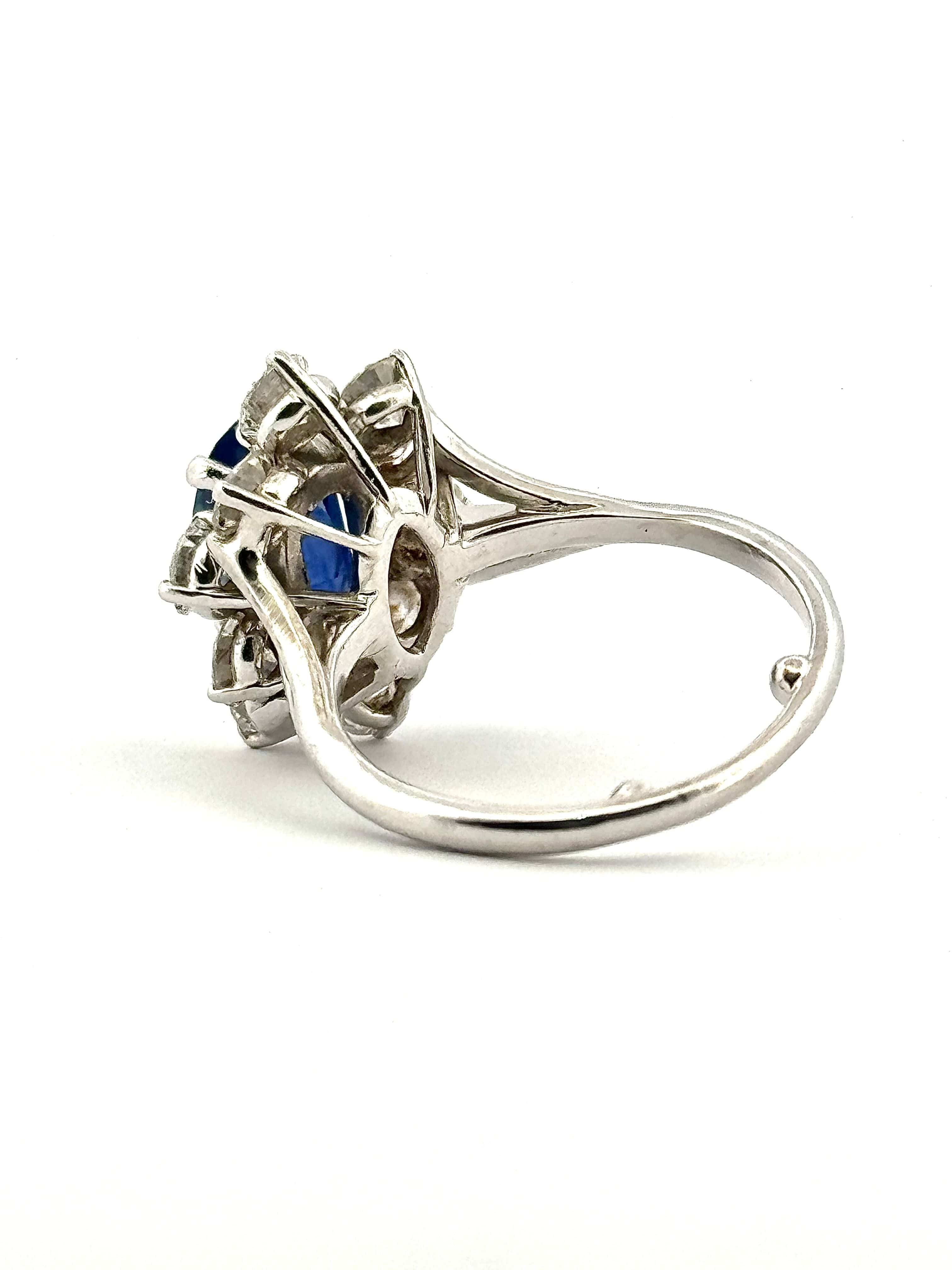 White gold unheated Ceylon sapphire and diamond flower ring - Image 13