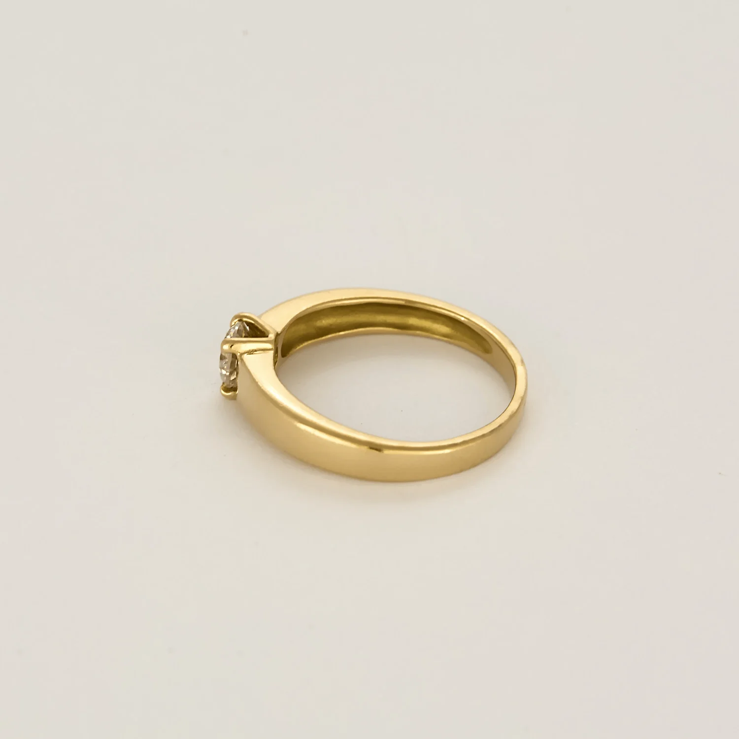 Ring Solitaire in yellow gold, approximately 0.45 carat diamond. - Image 4