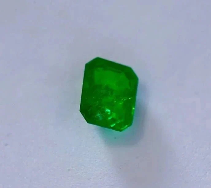 Tsavorite 2.37cts GCI certificate - Image 6