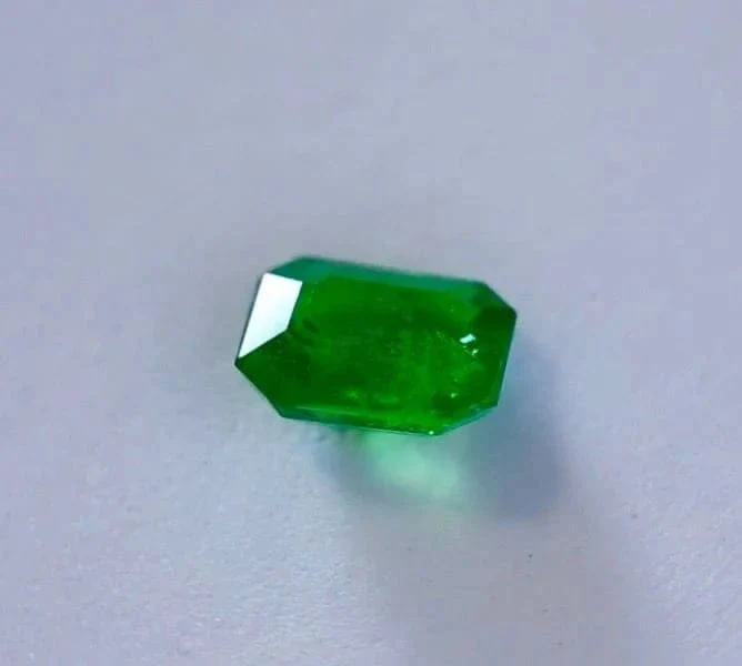 Tsavorite 2.37cts GCI certificate - Image 7