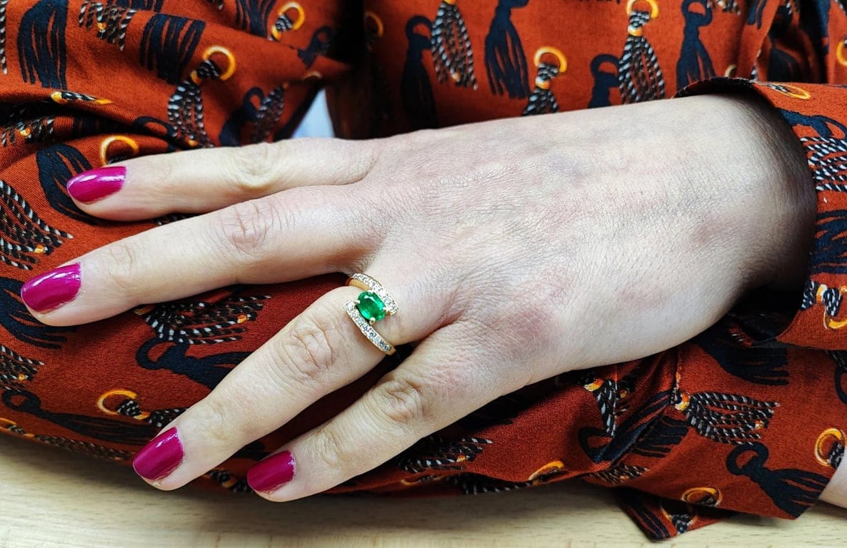 Emerald diamond ring - Image 2