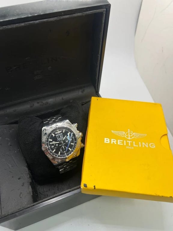 Breitling Blackbird A44359  - Image 13