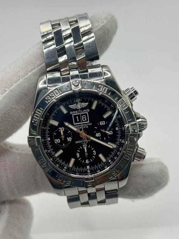 Breitling Blackbird A44359  - Image 15