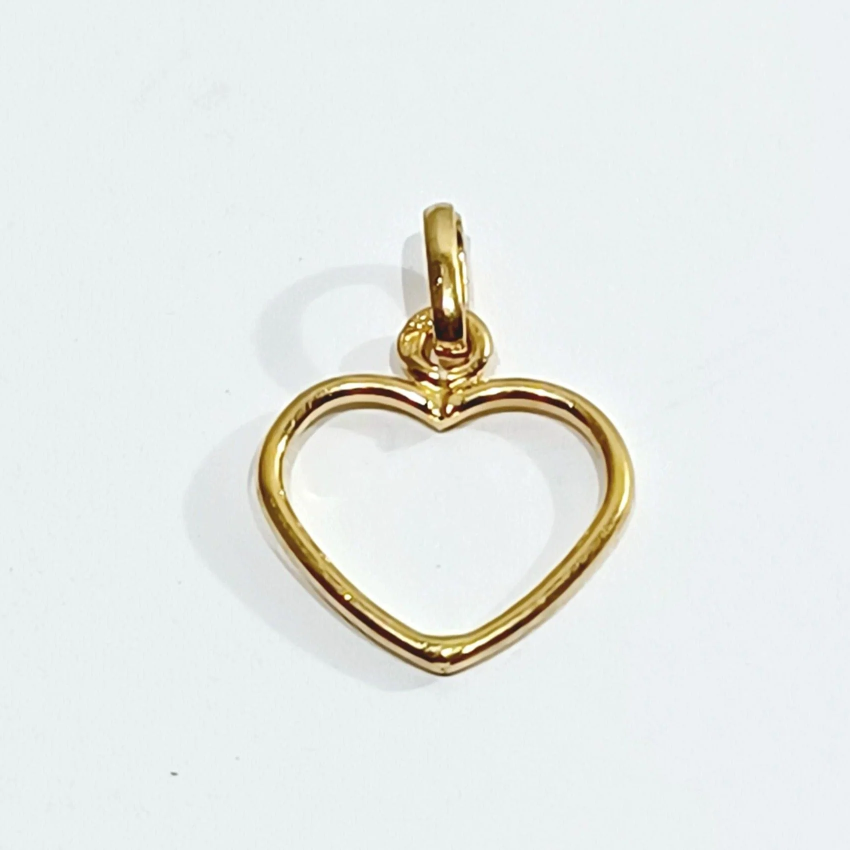 Gold heart pendant - Image 2