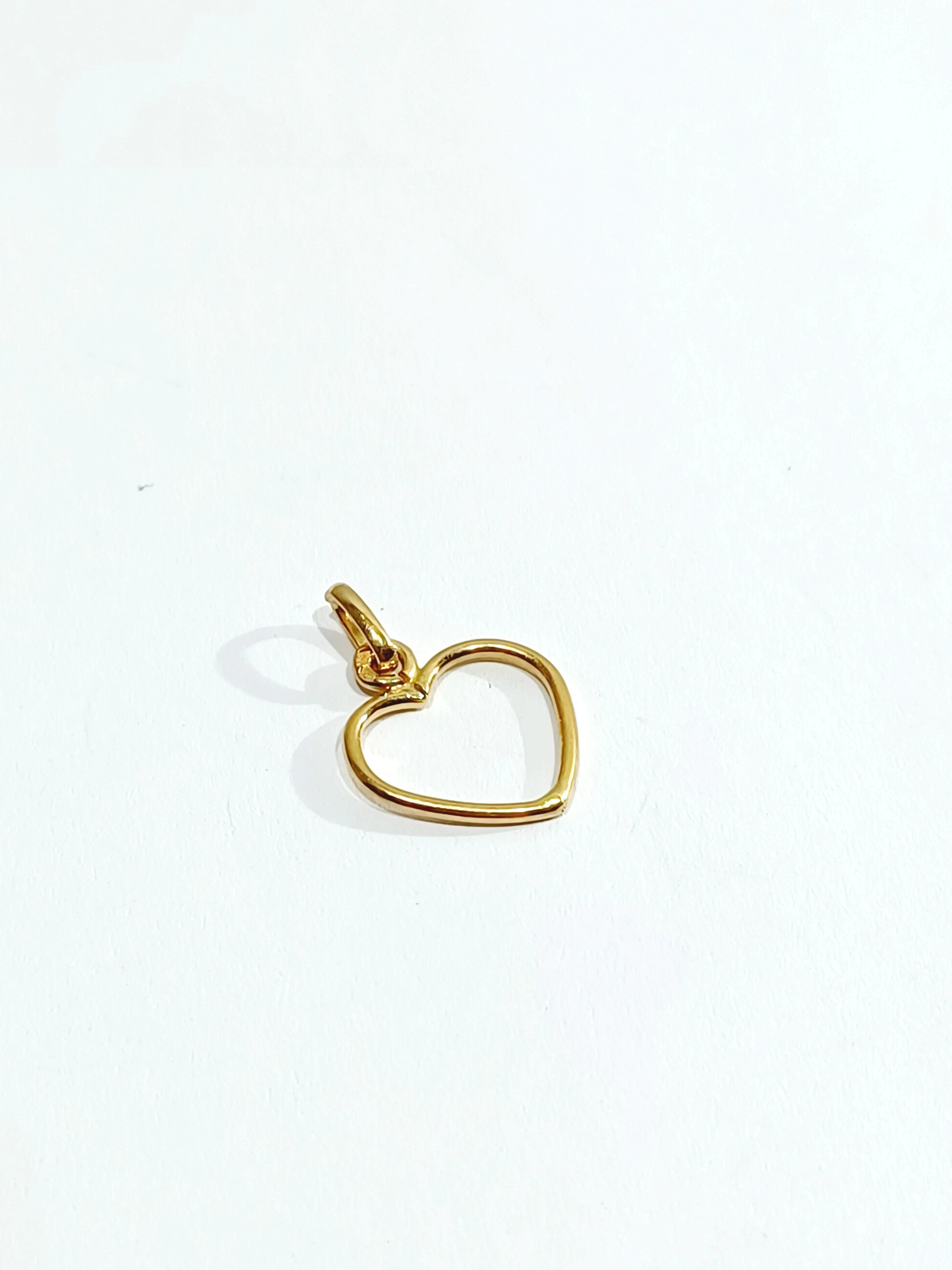 Gold heart pendant - Image 6