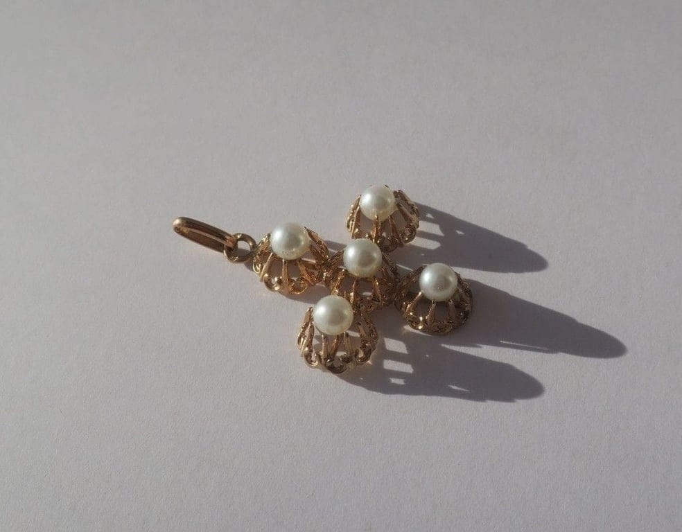 19th century rose gold pearl cross - Image 4