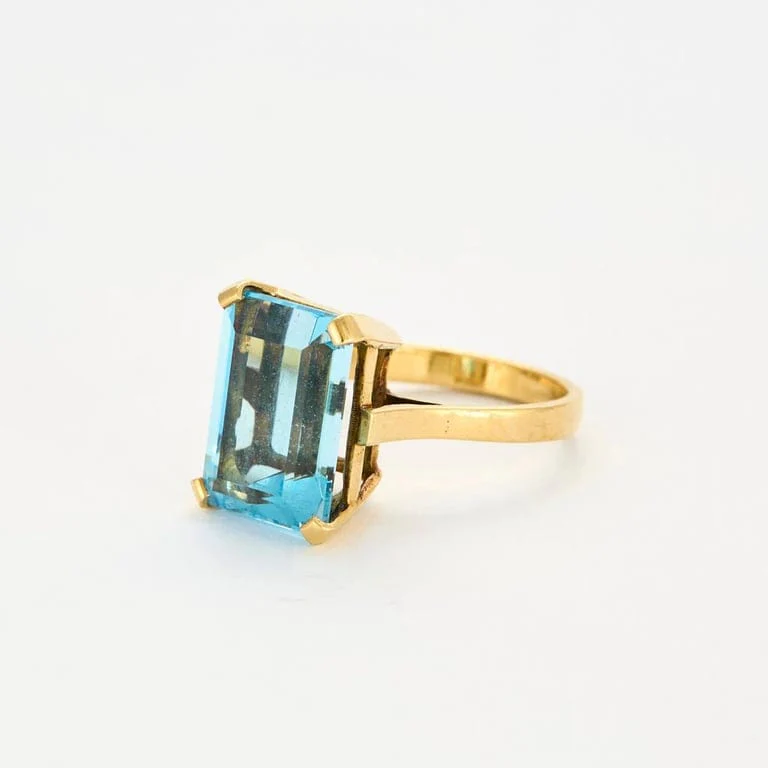 Yellow gold blue topaz ring - Image 2