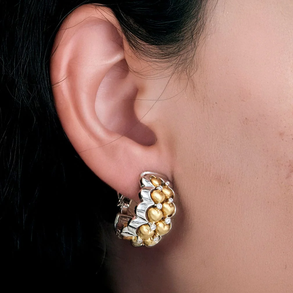 ADLER two-tone gold diamond earrings - Image 3