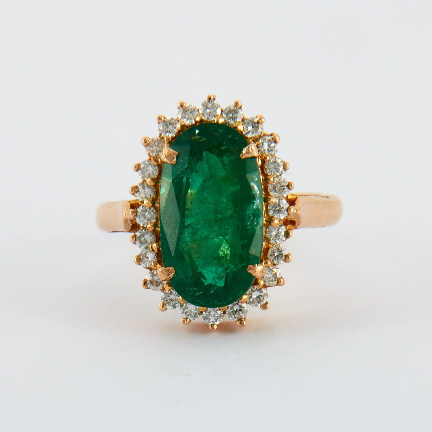 Emerald diamond ring - Image 9