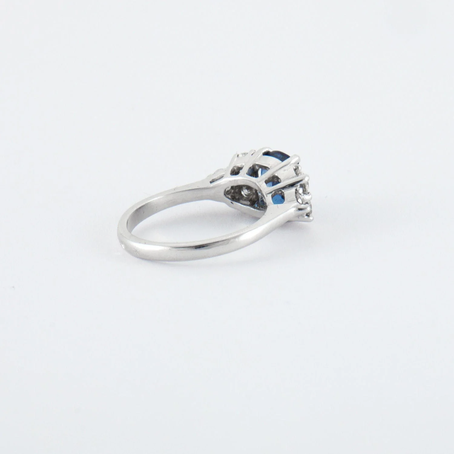 Sapphire Diamond Ring - Image 4