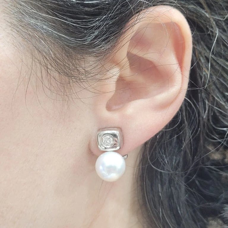 Pearl and brilliant pendants in white gold - Image 2