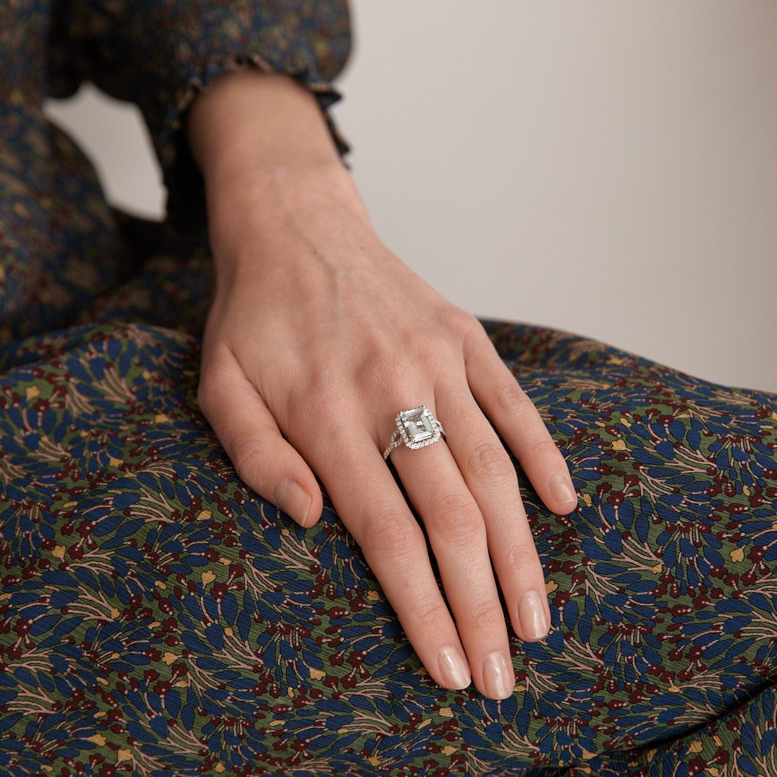 Aquamarine Diamond Ring - Image 2