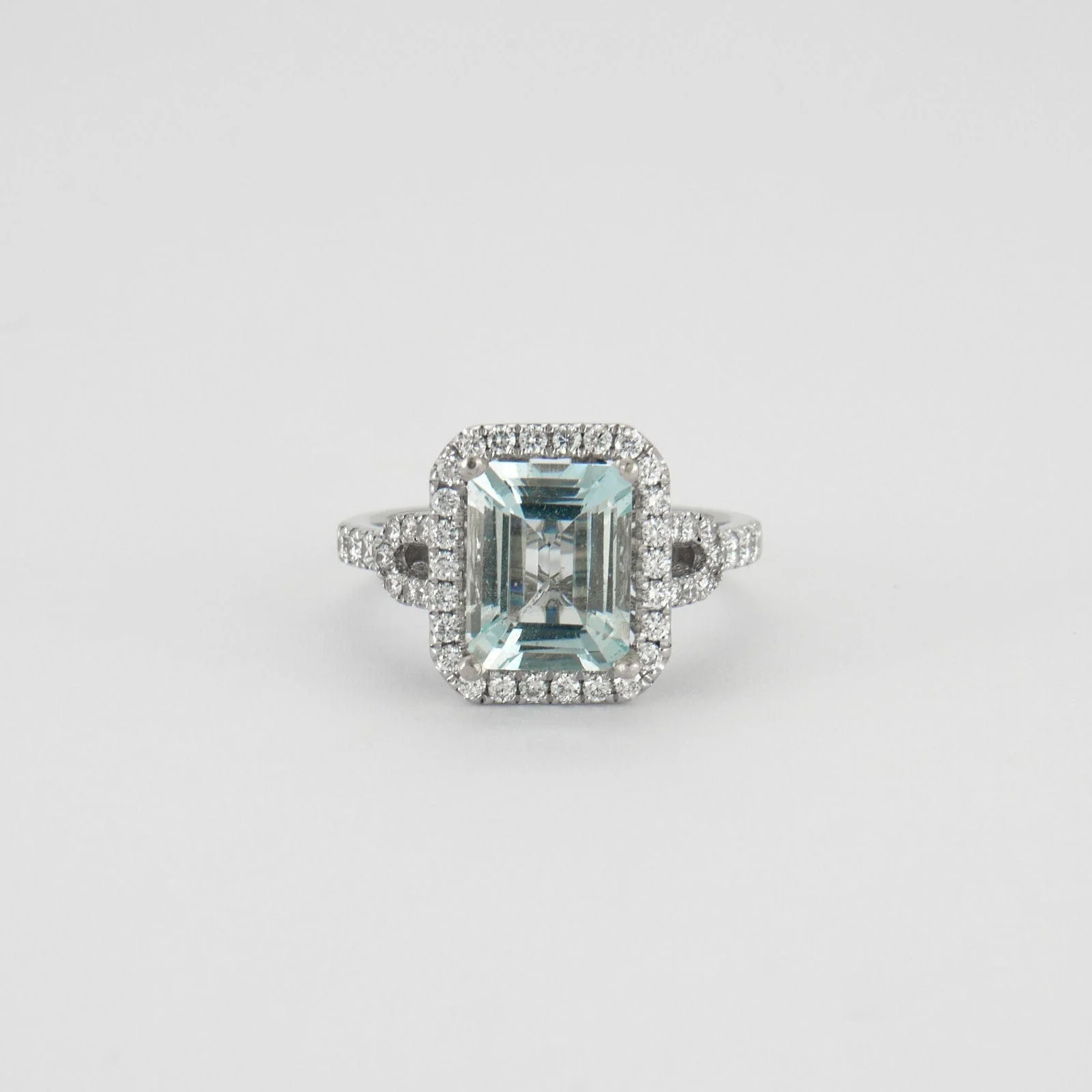 Aquamarine Diamond Ring - Image 6