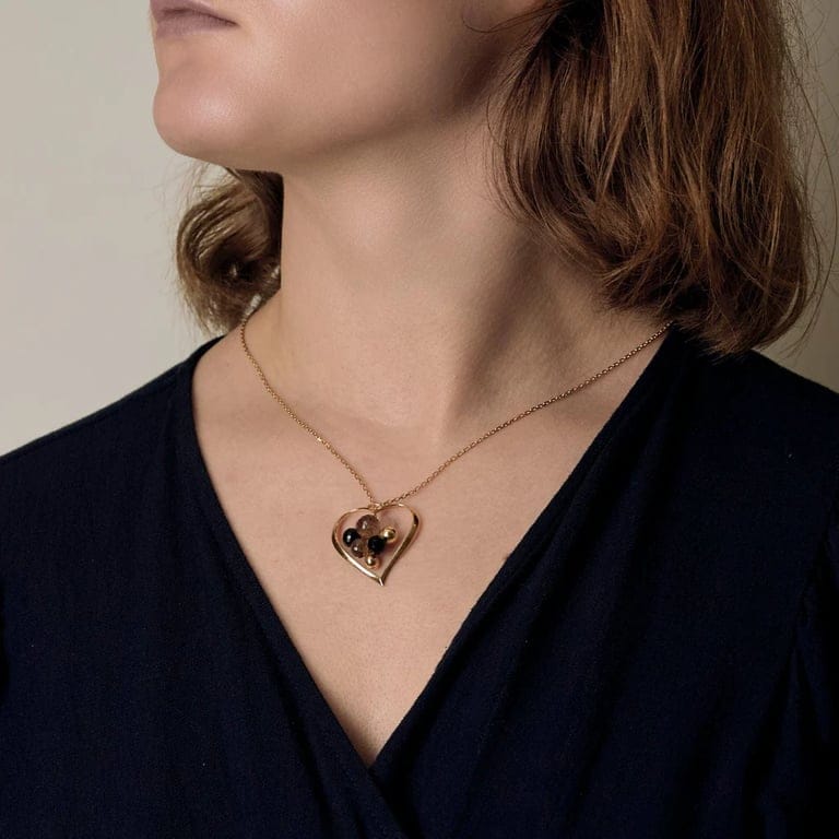 Faceted Heart Necklace yellow gold, diamonds - Image 2