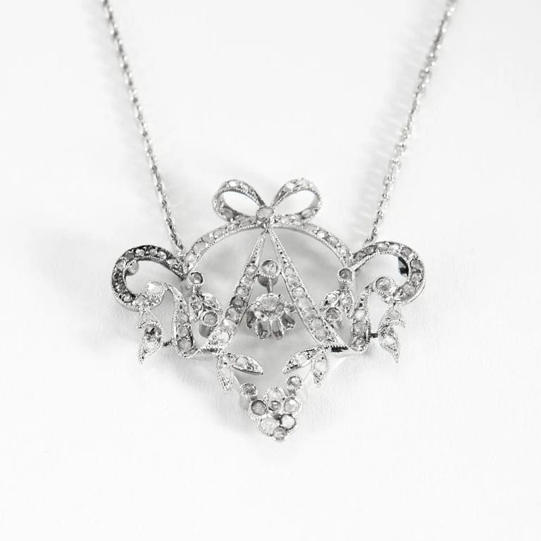 Garland Necklace - Image 3
