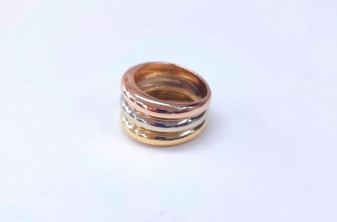 Three-gold band ring in 18k gold - Image 3