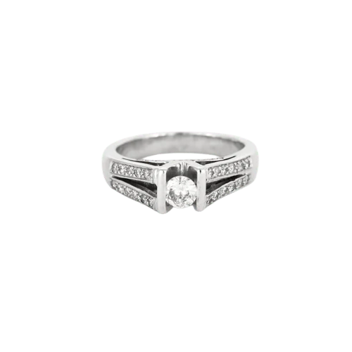 White gold ring, diamonds