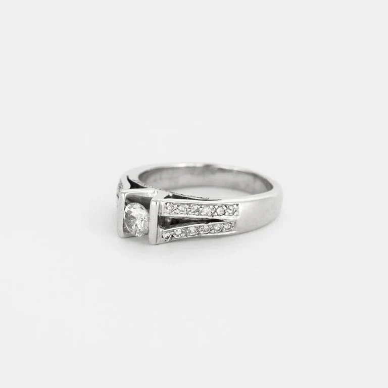 White gold ring, diamonds - Image 3