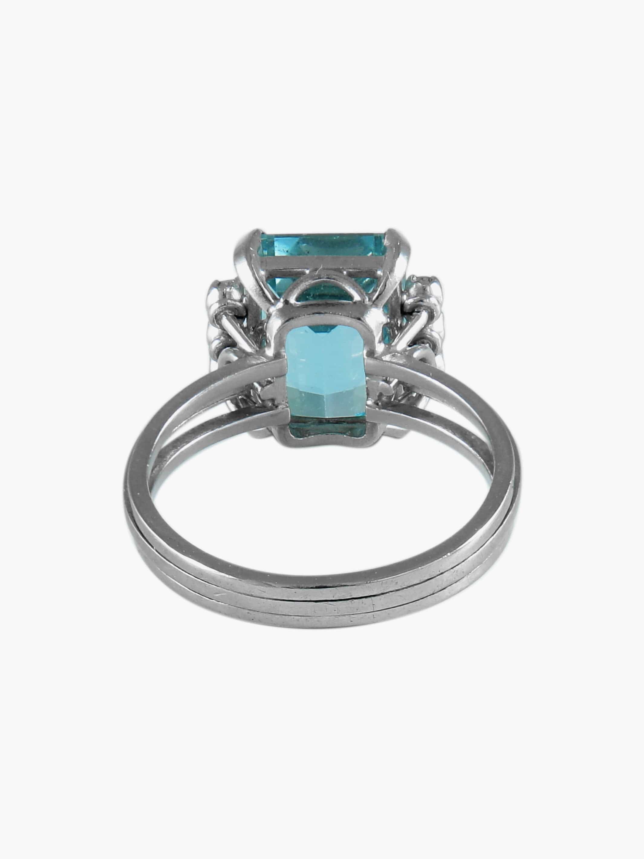 Blue Topaz Diamond Ring - Image 5