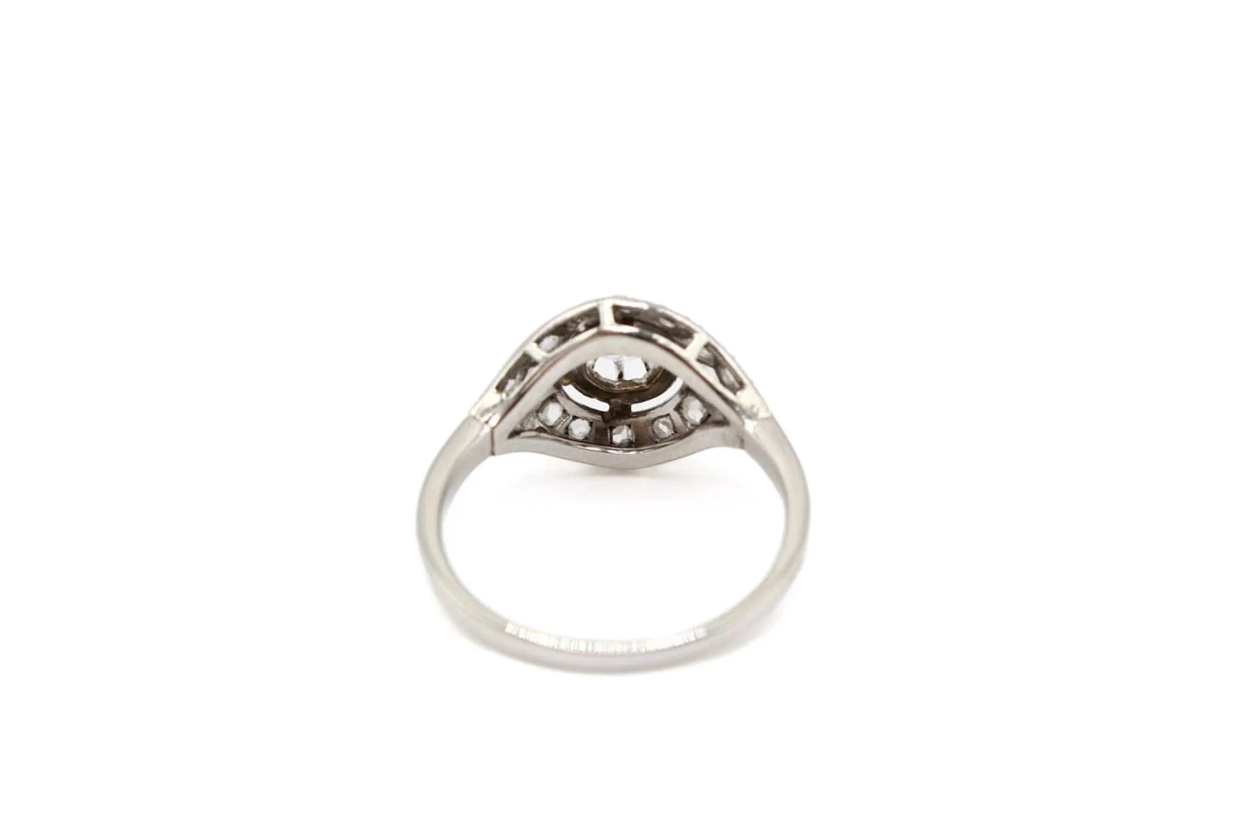 White gold ring, diamonds  - Image 6