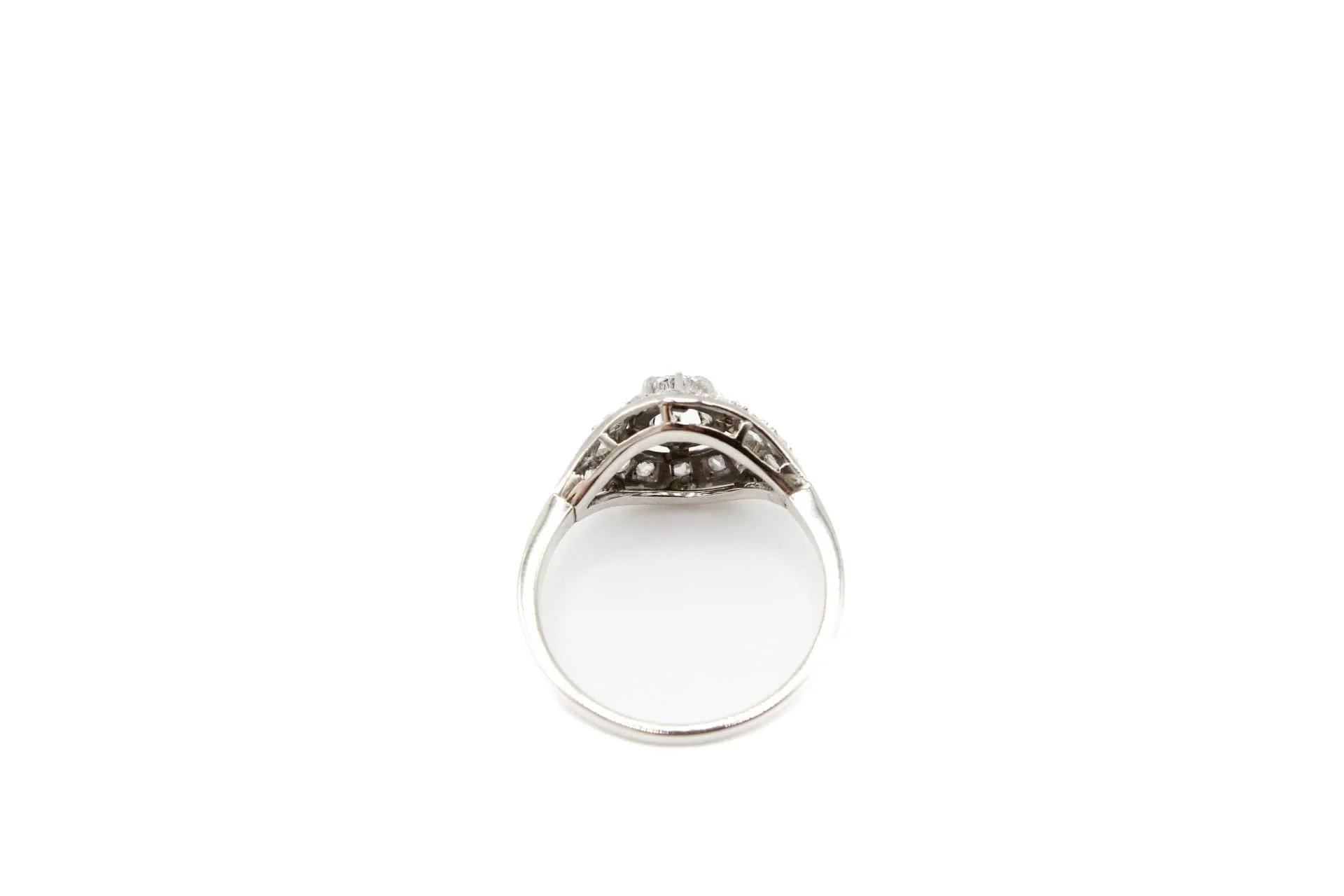 White gold ring, diamonds  - Image 7