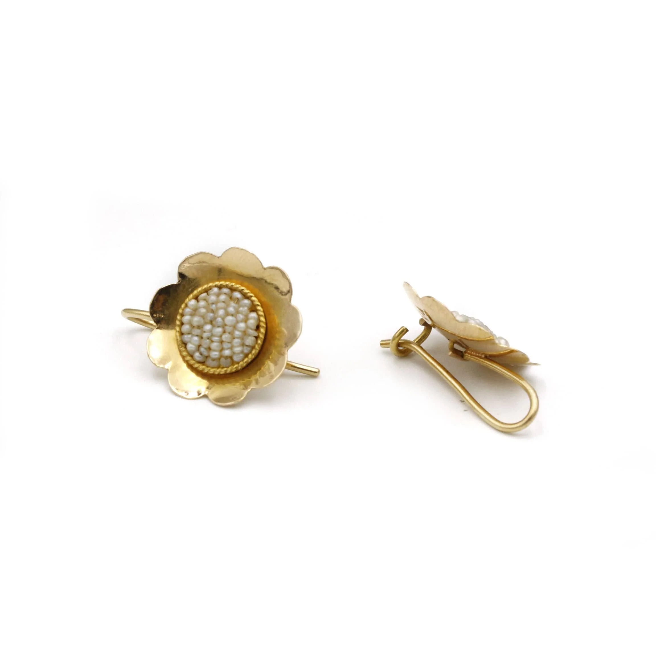 Gold and pearl earrings - Image 2