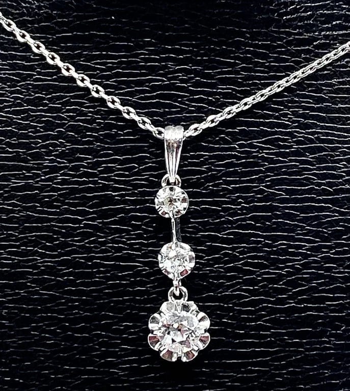 1900 Diamond pendant on chain - Image 9