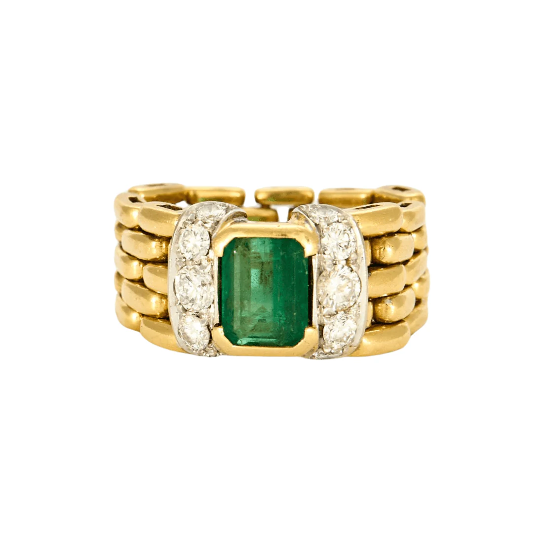 Rice seed mesh ring in yellow gold, diamonds and emerald