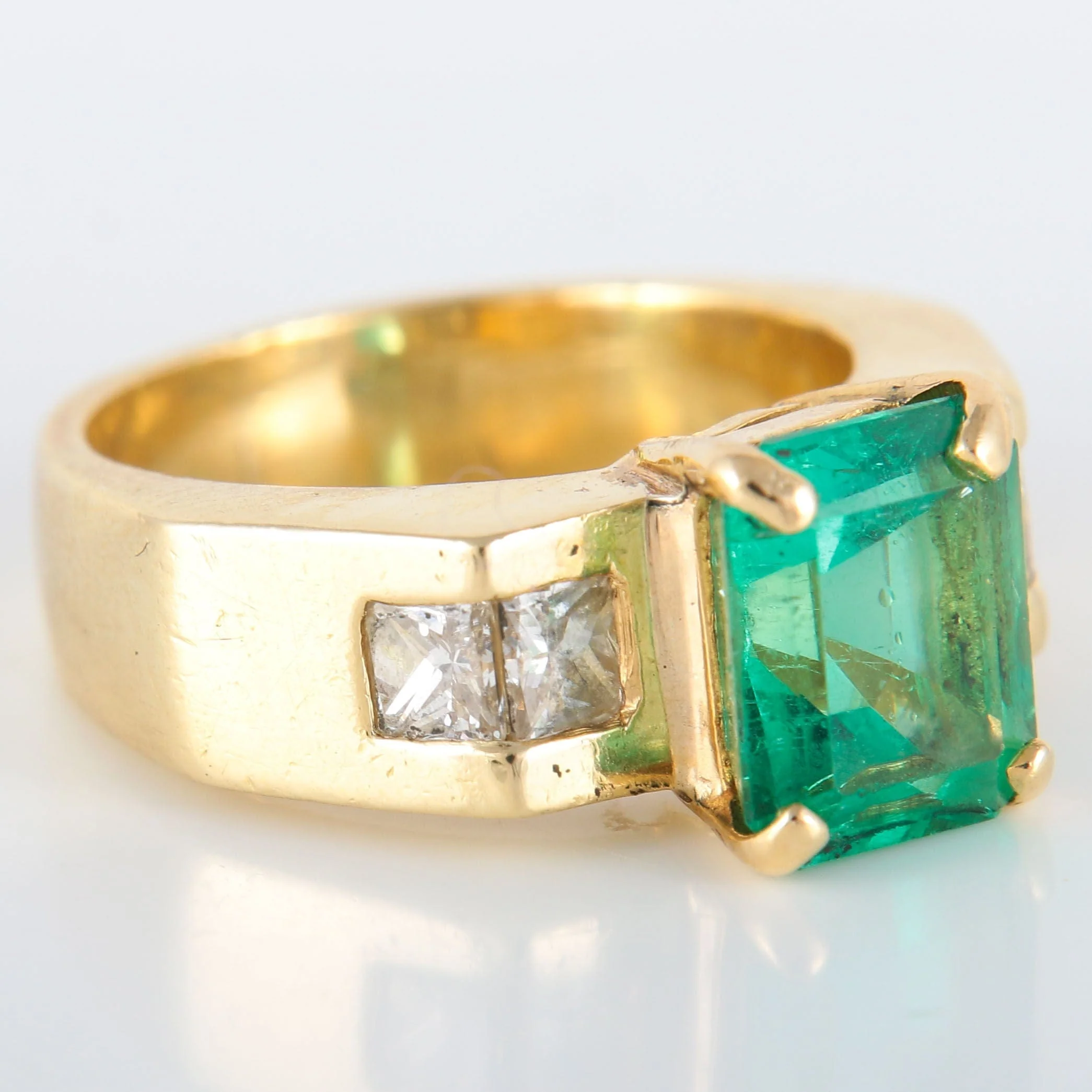 Emerald and Diamond Ring - Image 10
