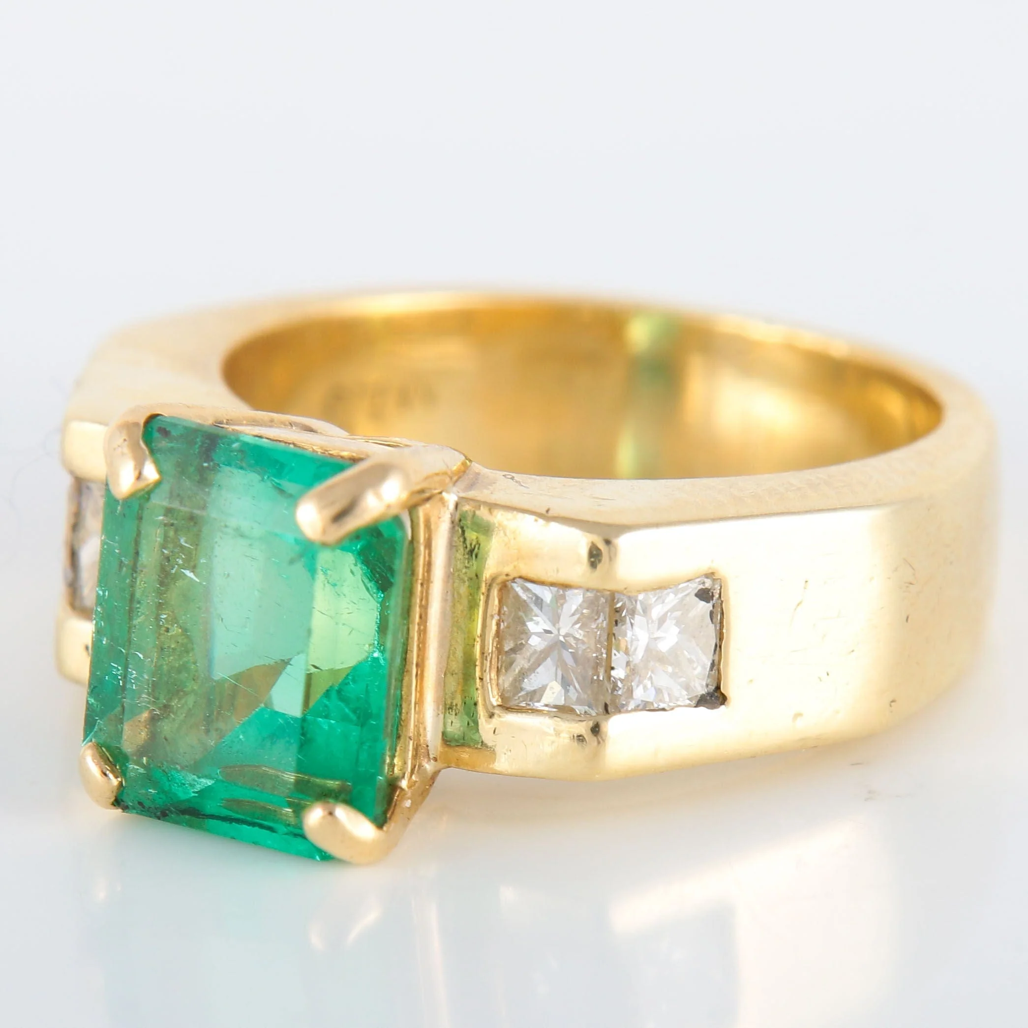 Emerald and Diamond Ring - Image 4