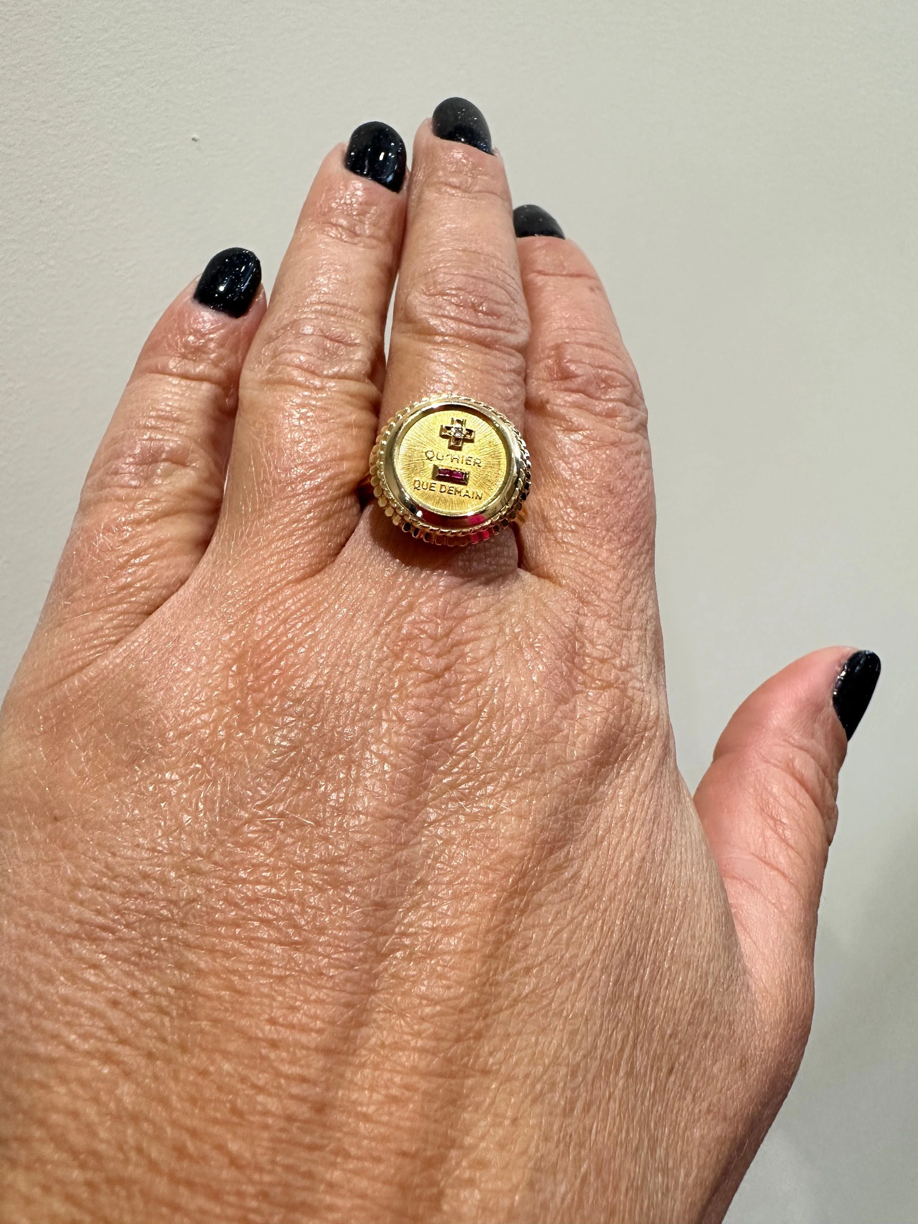 AUGIS - Yellow Gold Love Ring - Image 6