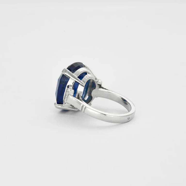 White gold, diamond and sapphire ring - Image 5