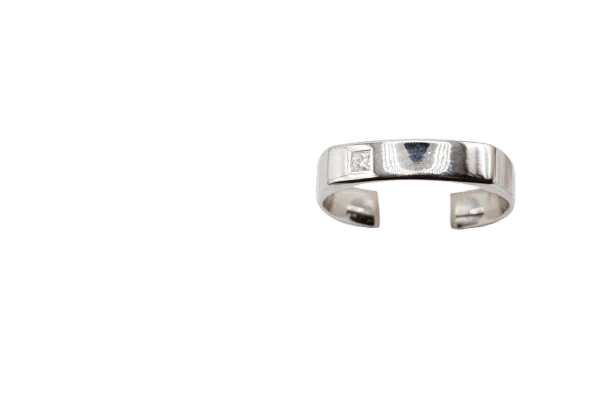 Wedding band square man set with a princess diamond in white gold 