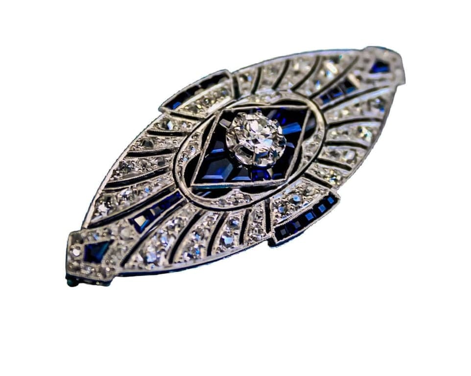 Diamond brooch Art Deco 