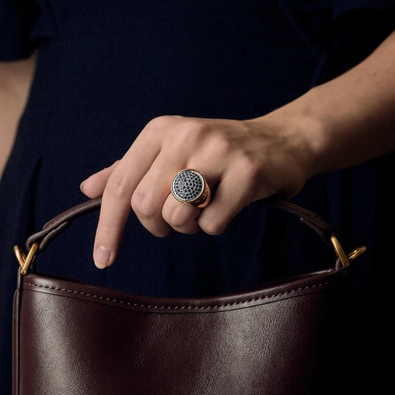 First Jewels Ring - two golds, sapphires and diamonds - Image 2