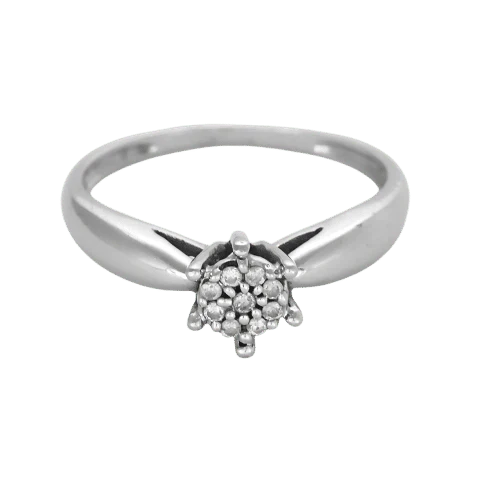 Illusion ring in white gold with diamonds
