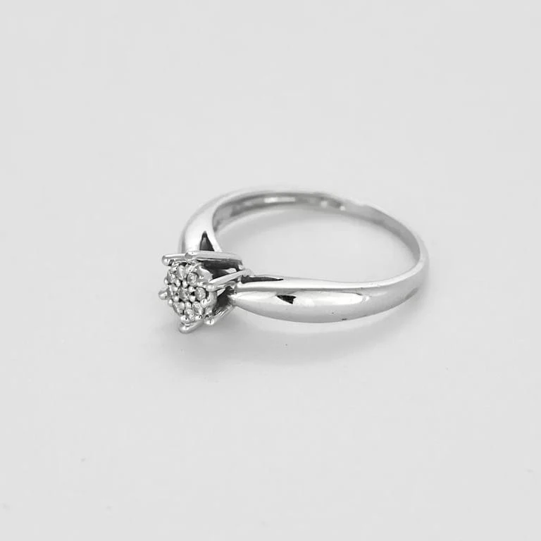 Illusion ring in white gold with diamonds - Image 3