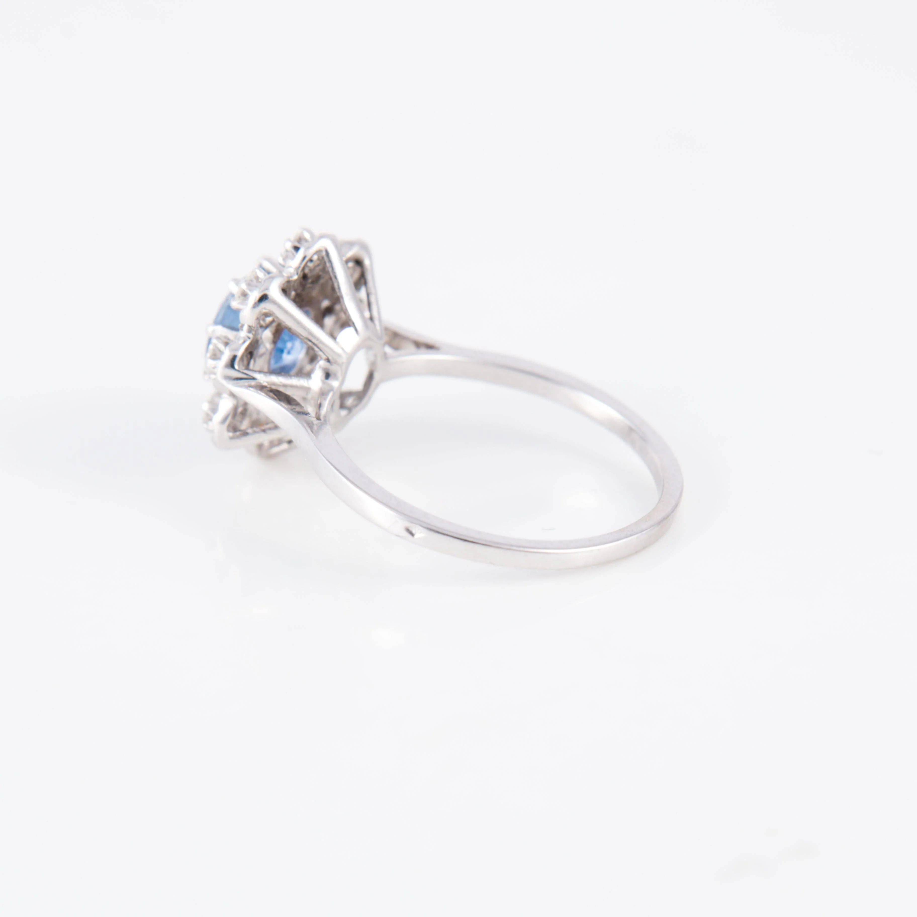 Sapphire and diamond ring - Image 5