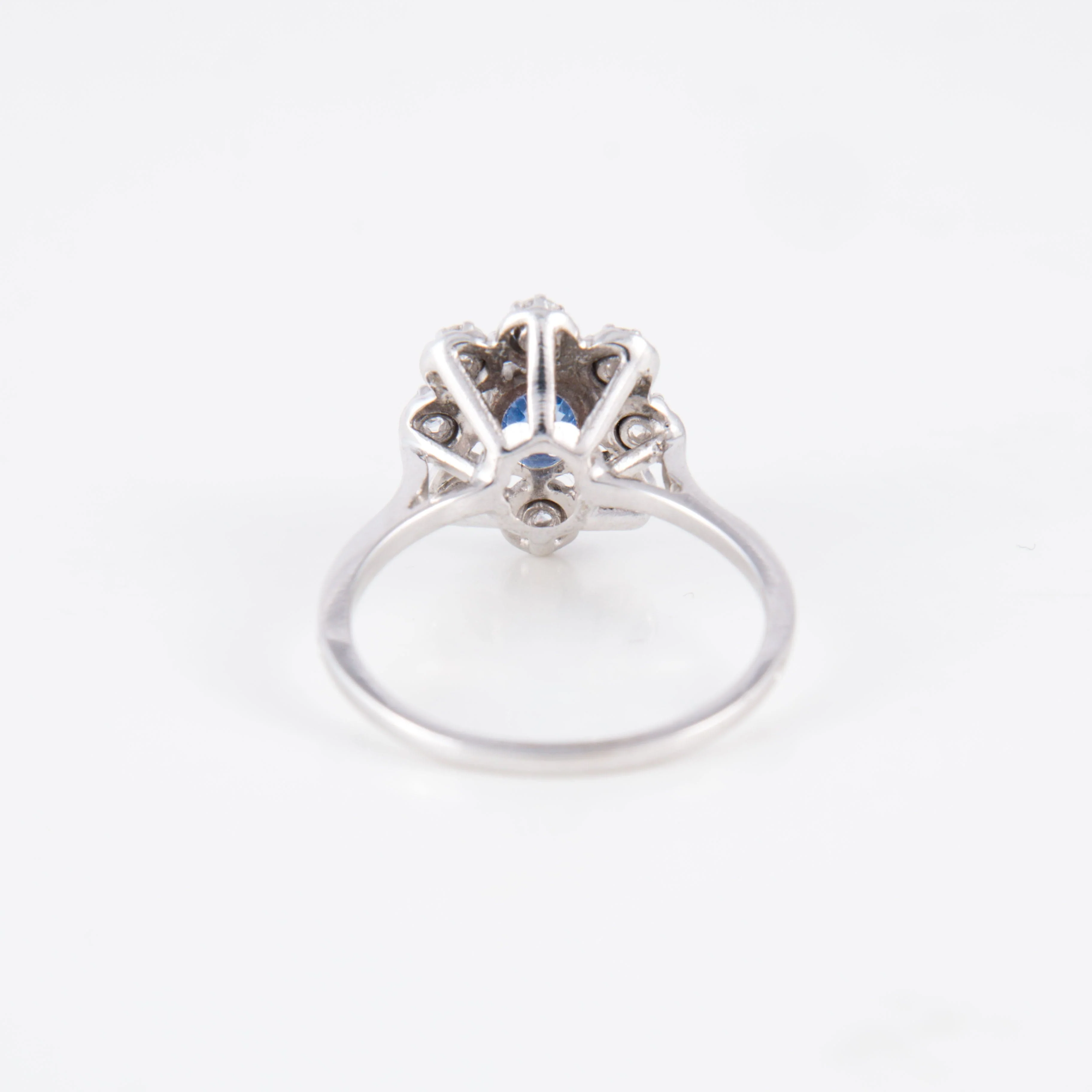 Sapphire and diamond ring - Image 6