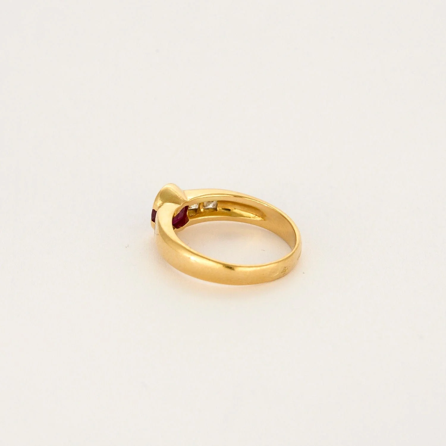 Yellow gold, ruby and diamond ring - Image 3