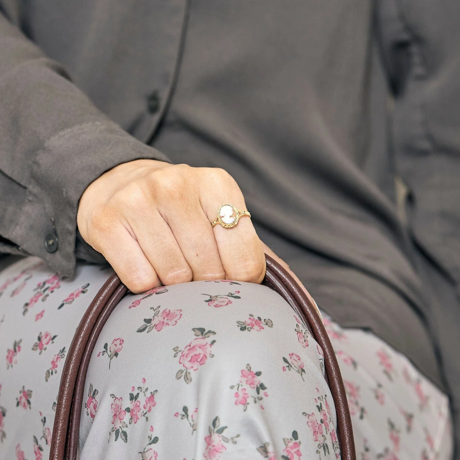 Yellow gold carnelian ring - Image 6