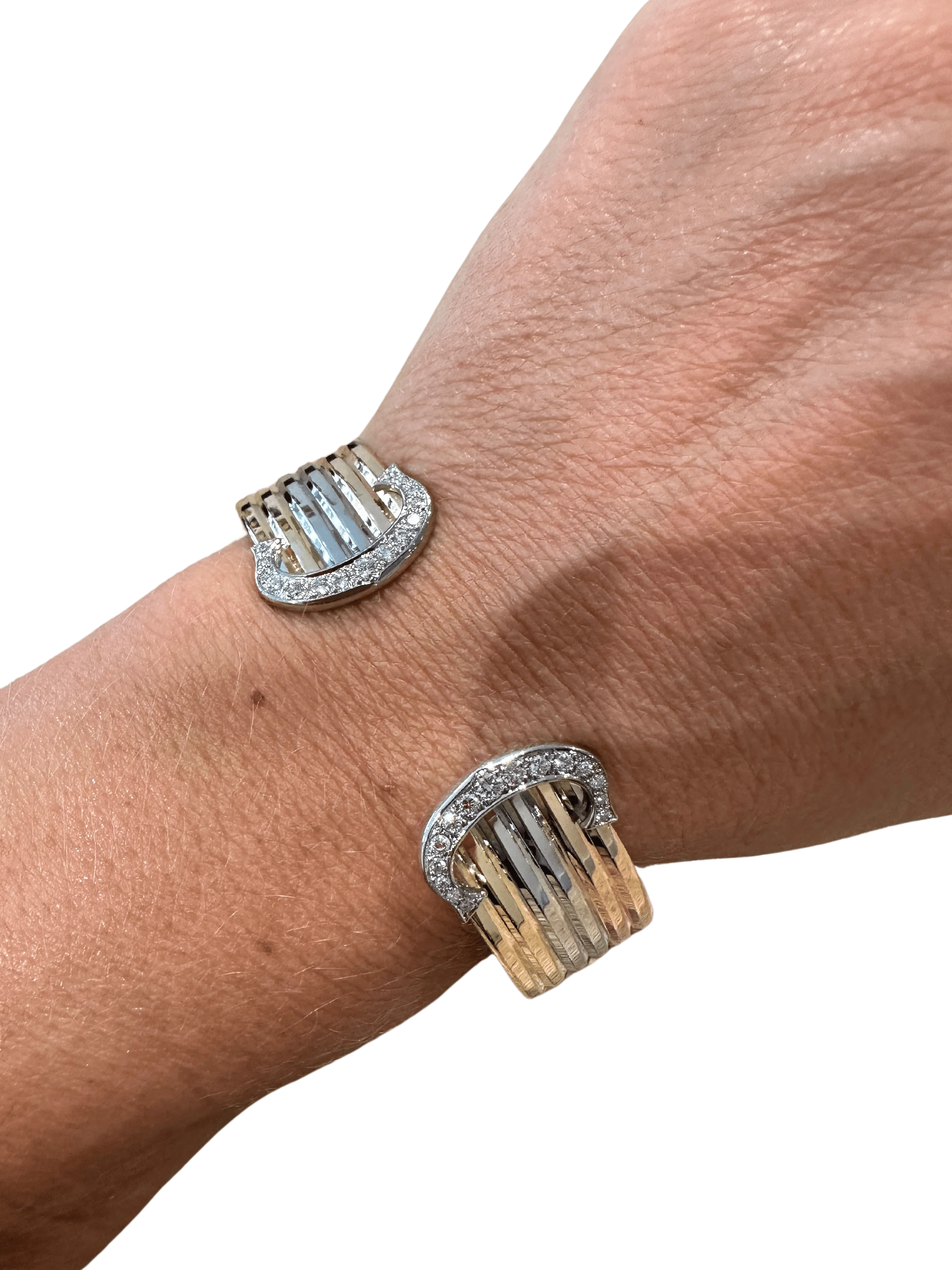 CARTIER - double c model bracelet 3 golds - Image 4
