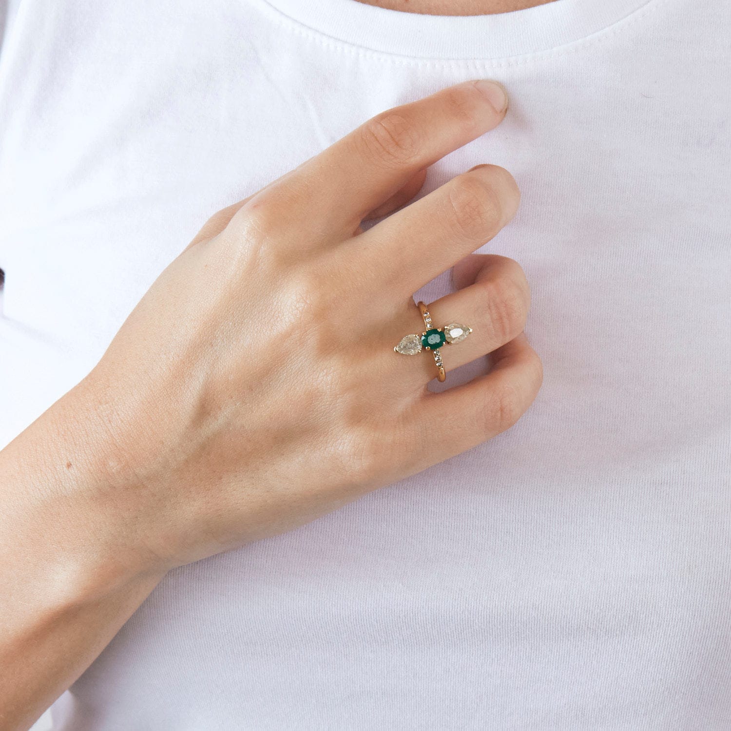 Marquise emerald diamond ring - Image 6